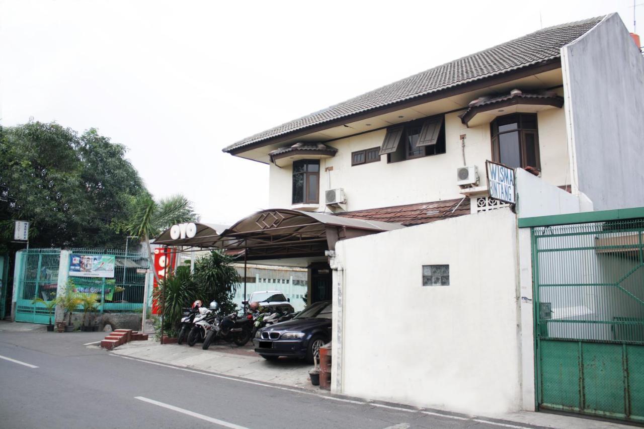 Vaccinated Staff - Oyo 181 Wisma Bintang Jakarta Exterior foto